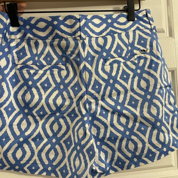 Vineyard Vines Shorts - Picture 3 of 3